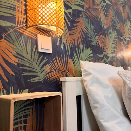 Apartment Cosy Next To Disneyland & Train